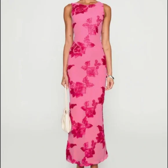 Elegant Pink Floral Maxi Dress - Picture 1 of 5